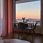Virginia * Sarandë