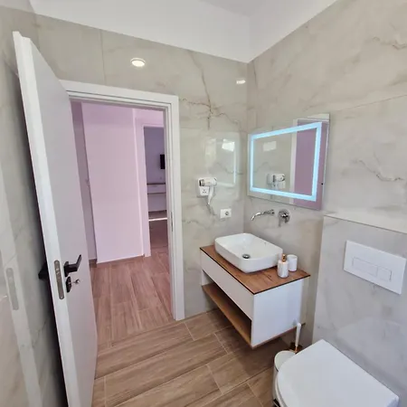 Virginia Appartamento Sarandë