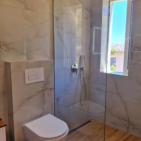 Appartement Virginia Saranda